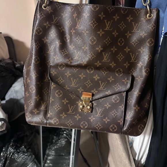 Louis Vuitton Métis hobo - Picture 2 of 4